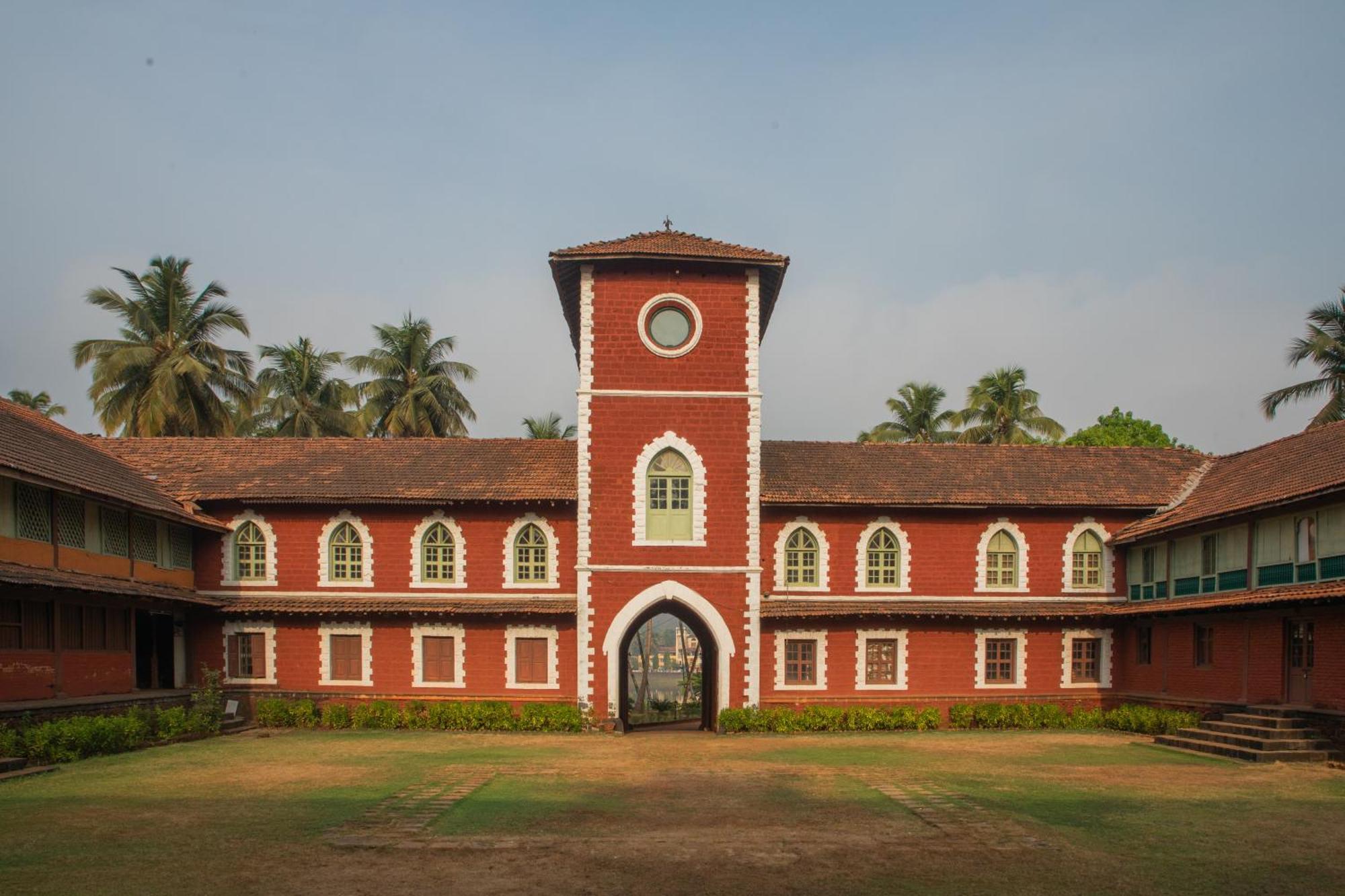 Sawantwadi Palace Boutique Art Hotel Luaran gambar
